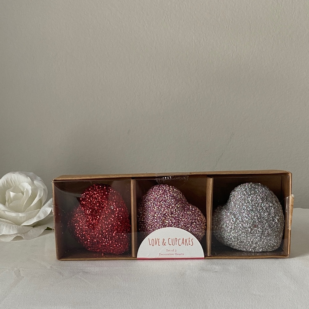Love & Cupcakes Set of 3 Decorative Hearts